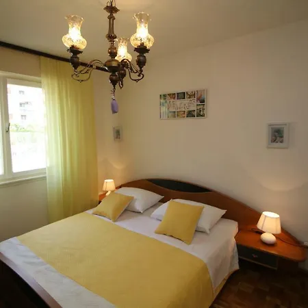 Cosy Sweet Yellow *